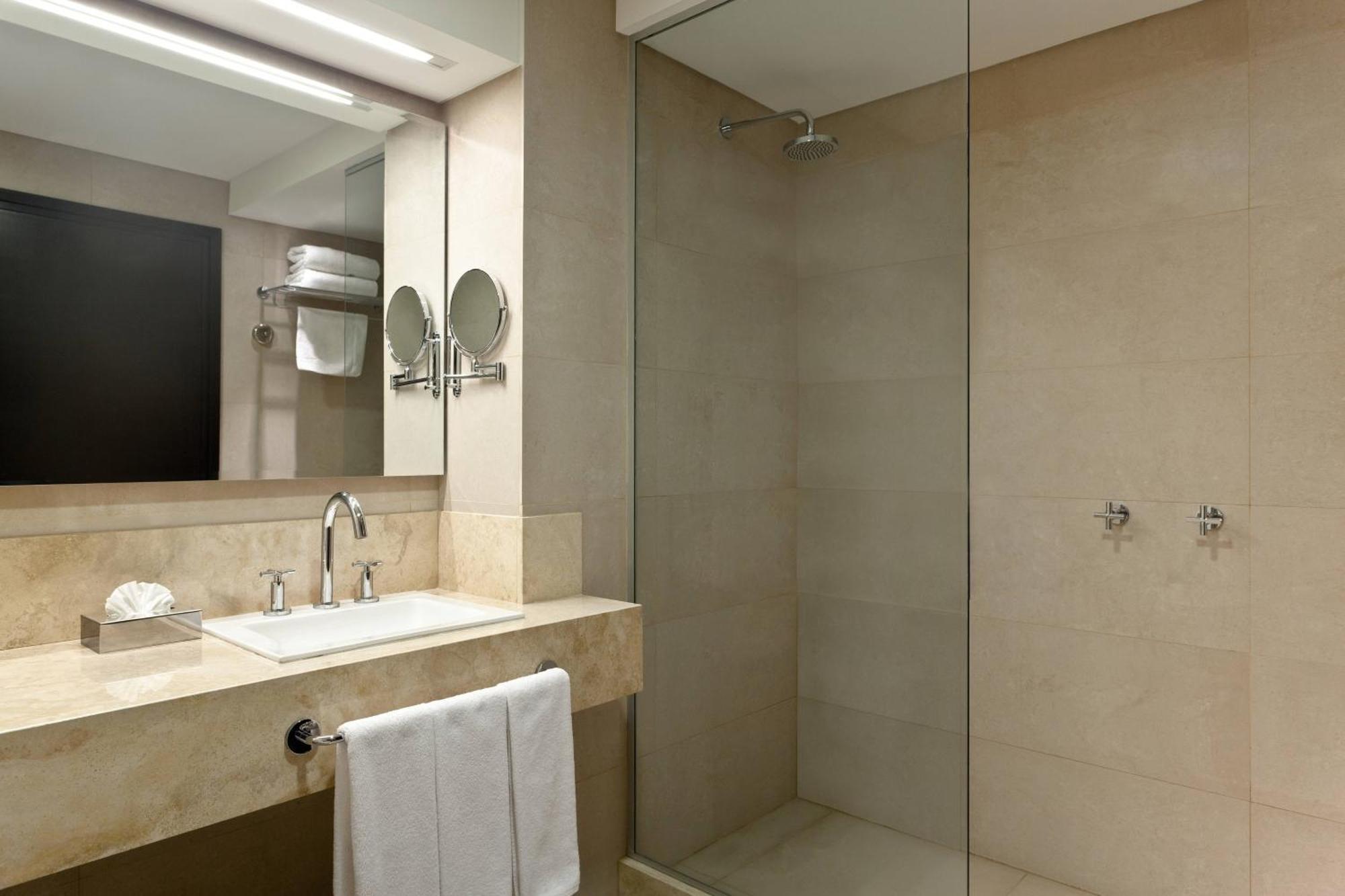 Sheraton Tucuman Hotel San Miguel de Tucuman Bagian luar foto